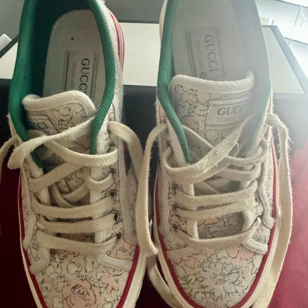 GUCCI CLASSIC 😊😊😊Size 7 - Picture 2 of 12